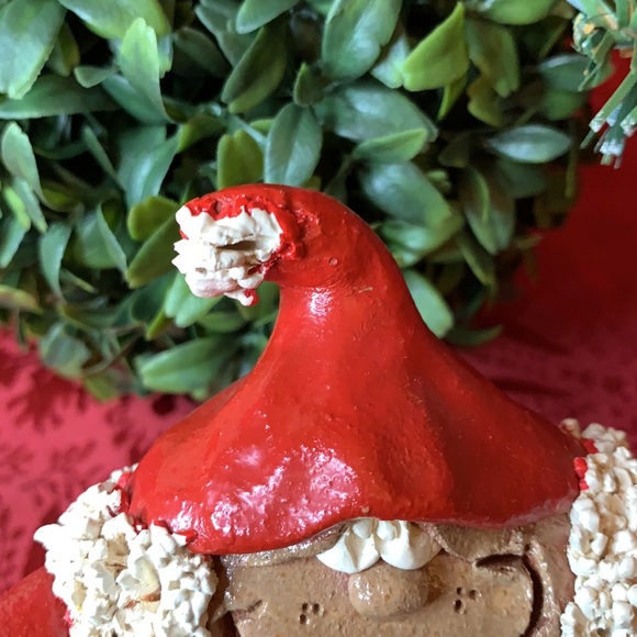 Whimsical signed BILL HICKS handmade glazed pottery Santa bowl - Picture 8 of 9